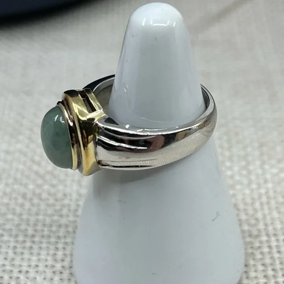 Vintage Sterling Silver & Gold Overlay Ring with Green Cabochon | Size 7 - Picture 13 of 16